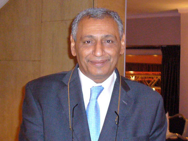 سفير الكويت وعميد السلك الدبلوماسي في المملكة المتحدة خالد الدويسان