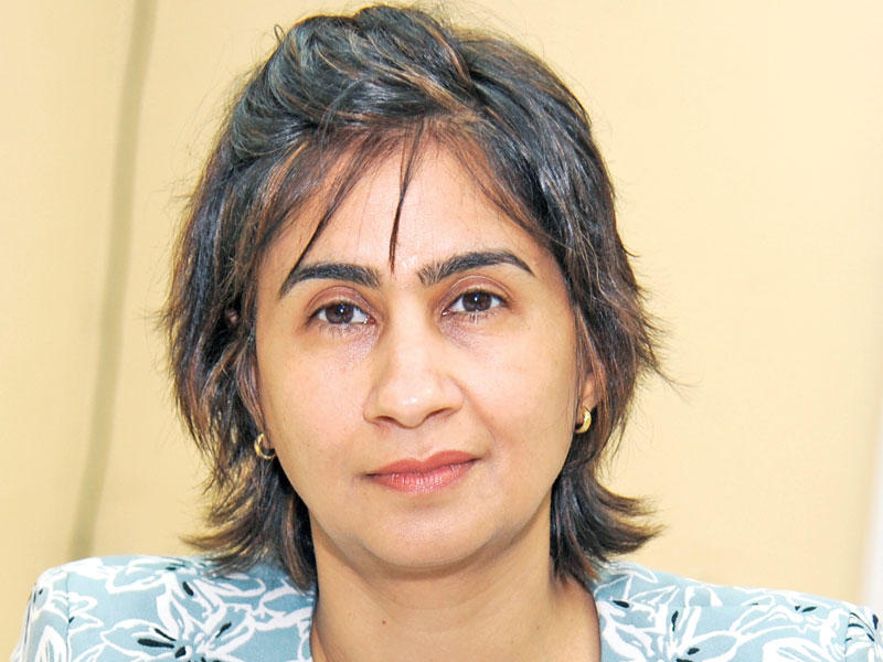 نائبة المدير العام لشؤون الاستثمار ومشاريع القطاع الخاص في المؤسسة العامة للرعاية السكنية هديل بن ناجي