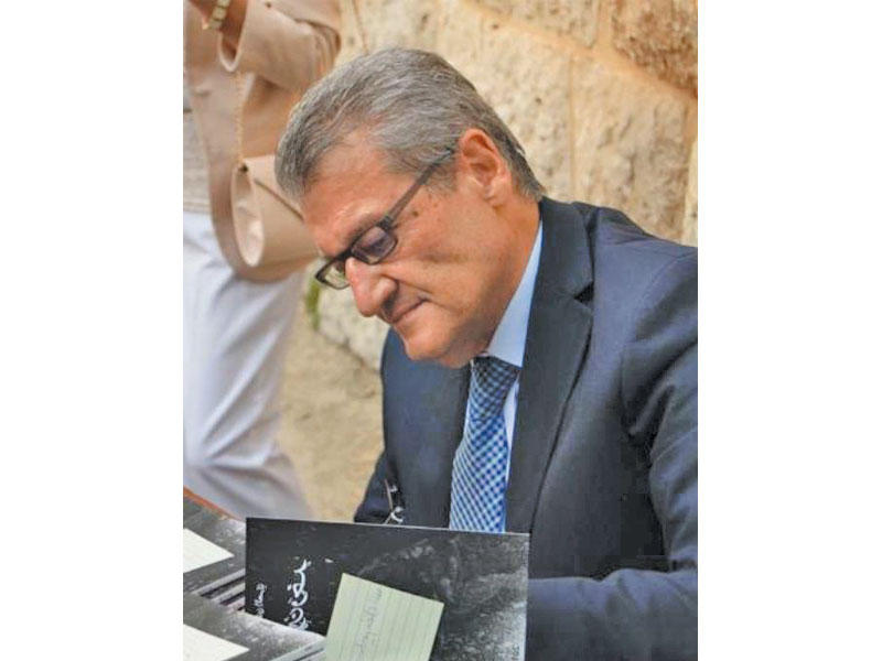 الشاعر قبلان المصري