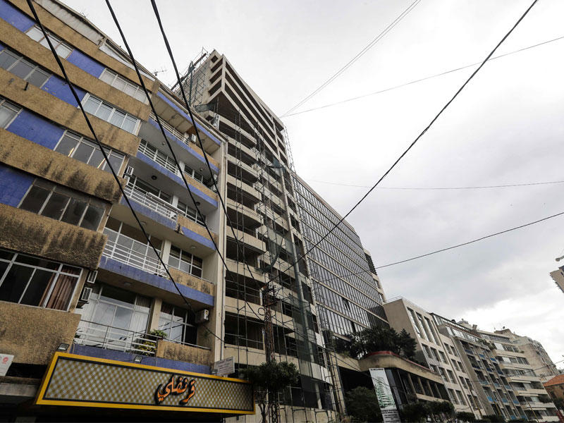 مبنىً شاغراً حديثاً في العاصمة اللبنانية بيروت