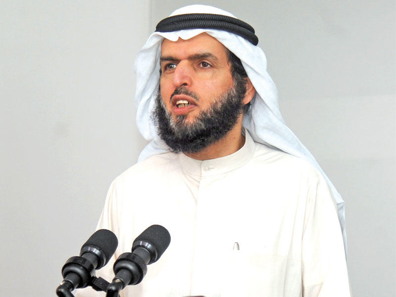 رئيس لجنة حقوق الإنسان البرلمانية د. عادل الدمخي