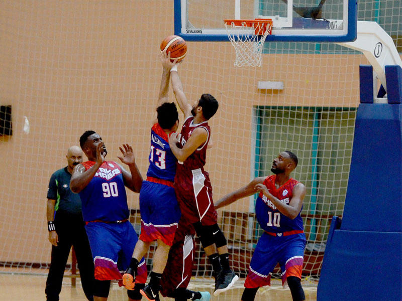 جانب من مباراة الشباب والنصر