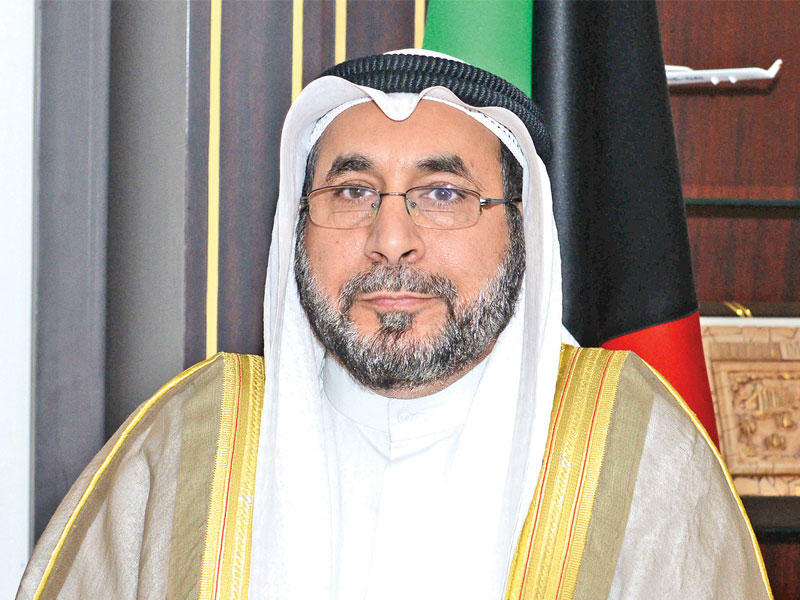 يوسف الفوزان المدير العام للإدارة العامة للطيران المدني