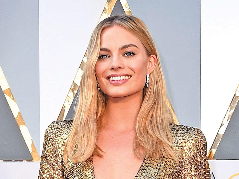 النجمة مارغو روبي