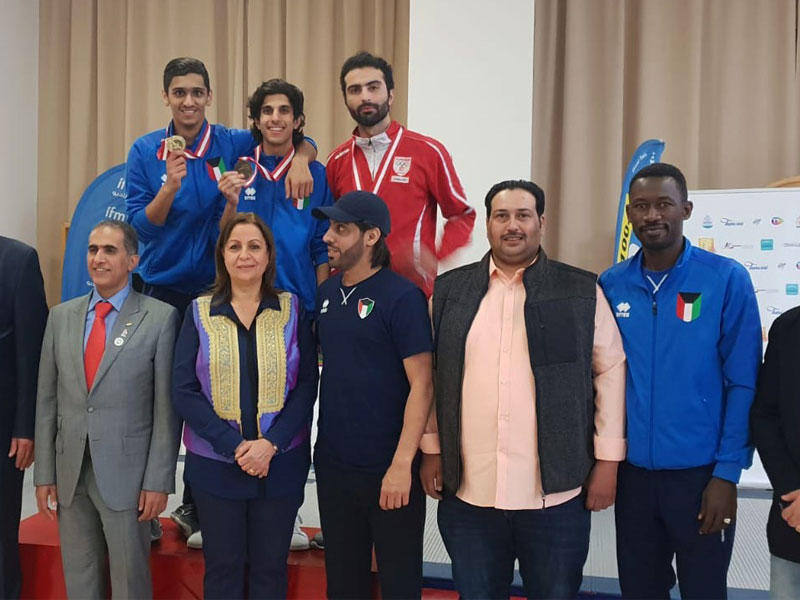 تتويج منتخب الكويت للمبارزة