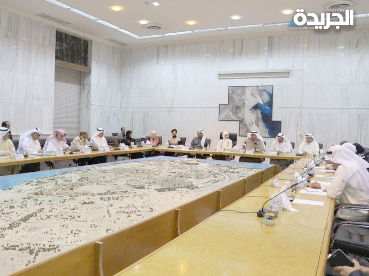 جانب من اجتماع لجنة البيئة في المجلس البلدي 