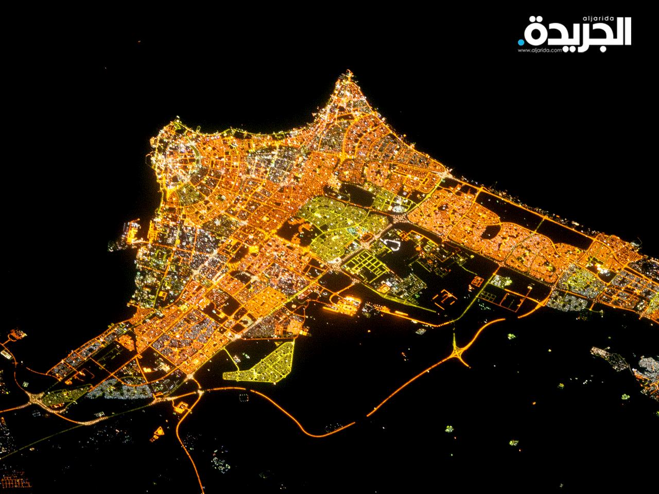 الكويت ليلاً من تصوير جوي