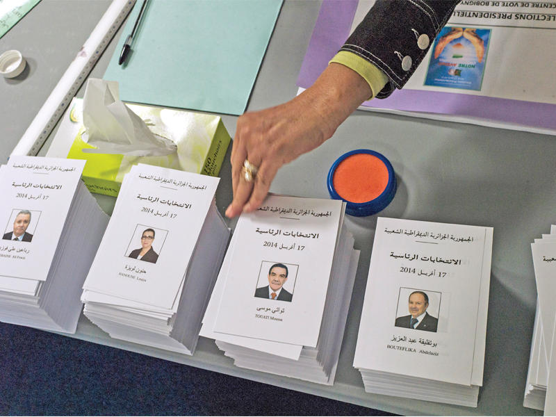 بطاقات المرشحين في الانتخابات السابقة بالجزائرn