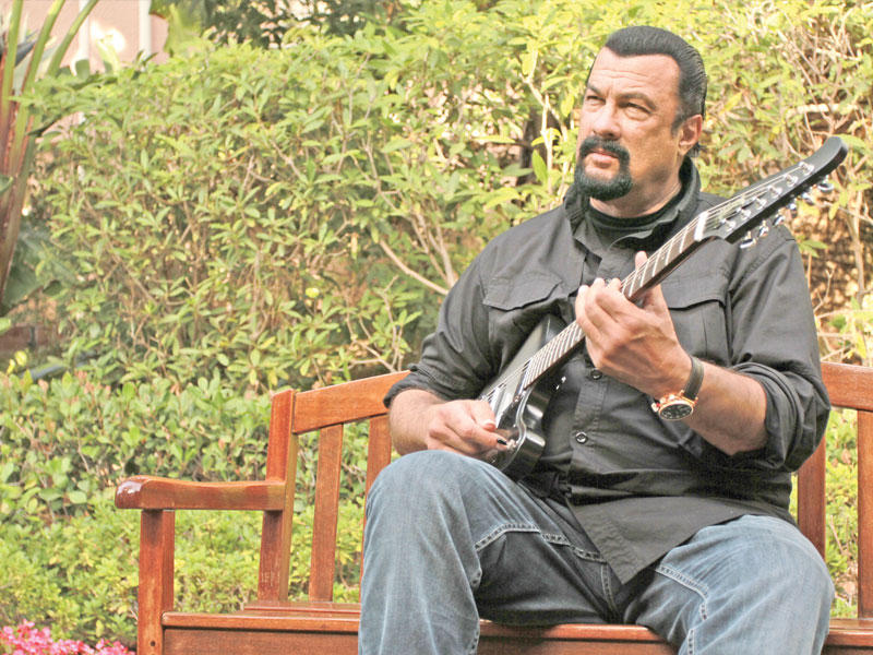 ستيفن سيغال 