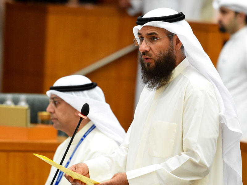 علام الكندري في جلسة سابقة