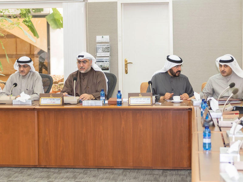 جانب من اجتماع سابق للجنة التشريعية