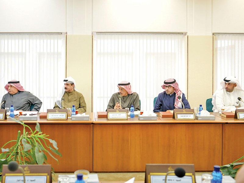 الجراح في اجتماع لجنة الداخلية والدفاع