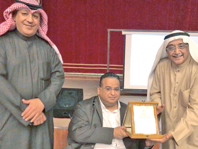 البغيلي يكرم الهباد 