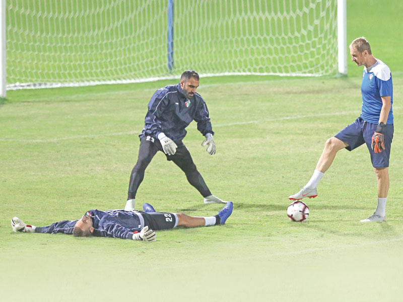 جانب من تدريب سابق لحراس المرمى