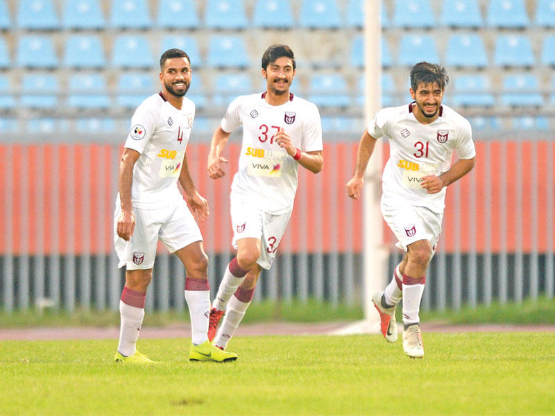 فرحة لاعبي الفريق الأول لكرة القدم بنادي النصر