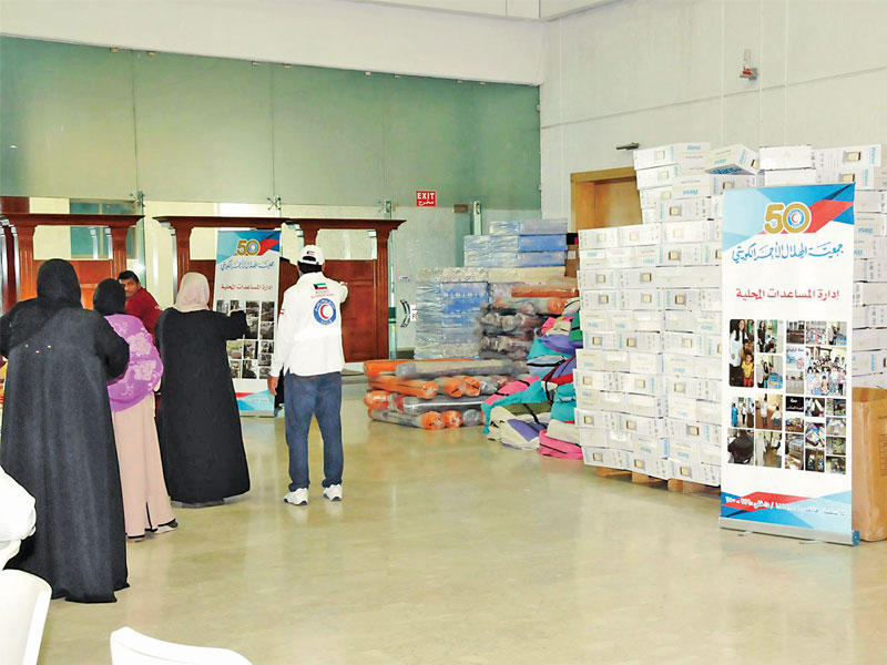 جانب من حملة توزيع كسوة الشتاء