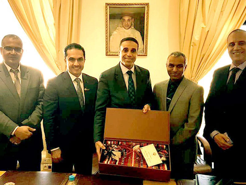 وفد «المحاسبة» خلال لقائه عدداً من المسؤولين بالمغرب