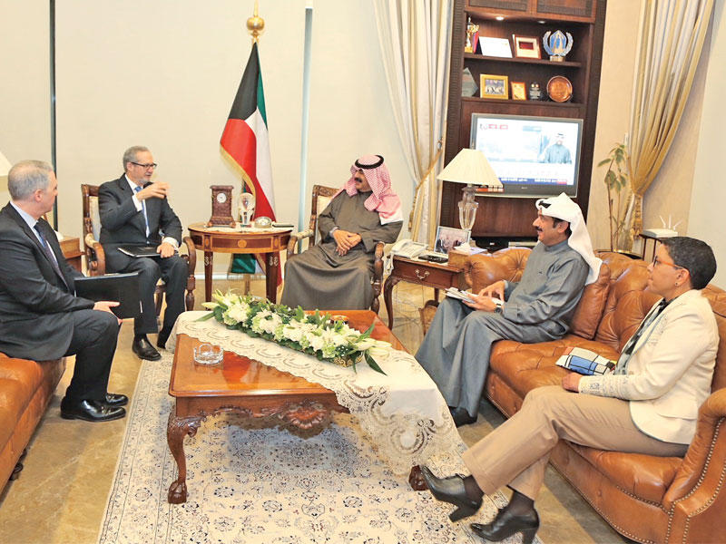  الجارالله مستقبلاًَ سفير الولايات المتحدة الأميركية أمس