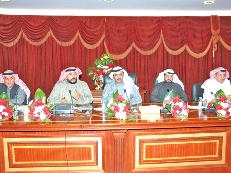 جانب من لقاء اتحاد الجمعيات