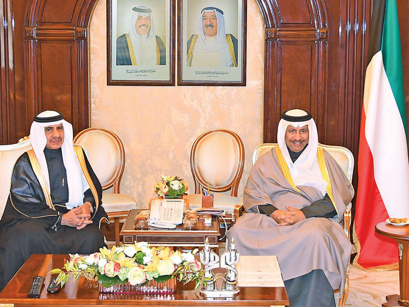 المبارك مستقبلا نائب رئيس لجنة الصداقة البرلمانية الكويتية - السعوديةn