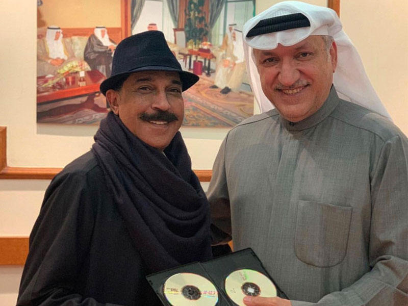 الرويشد يسلم ماستر الألبوم لسالم الهندي 