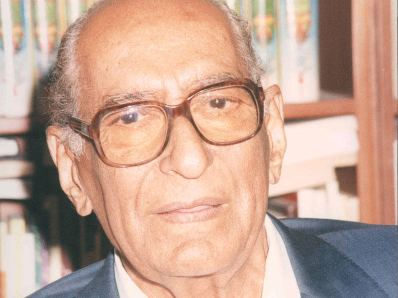 عبد العزيز حسين 