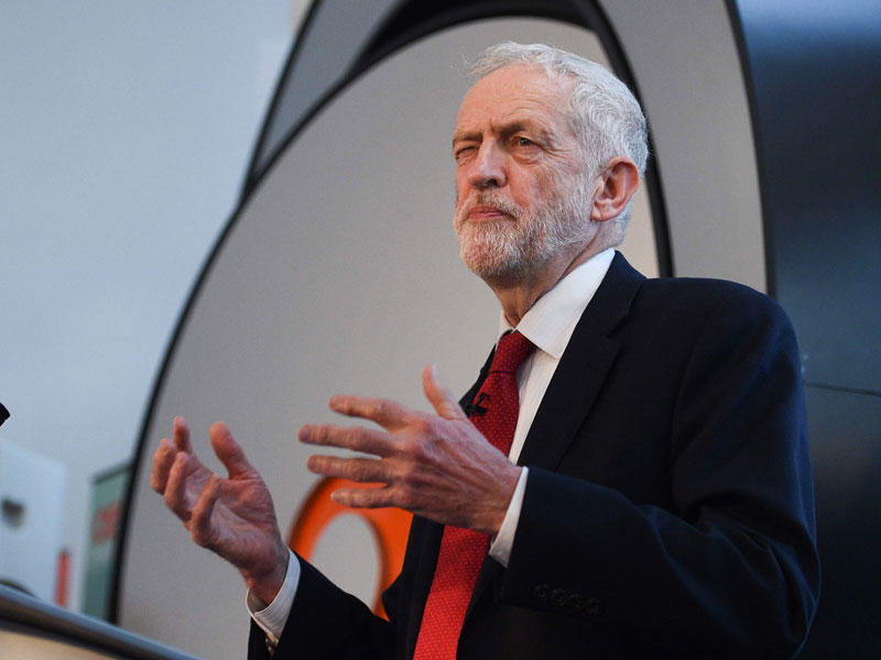 رئيس حزب العمال البريطاني المعارض جيريمي كوربن