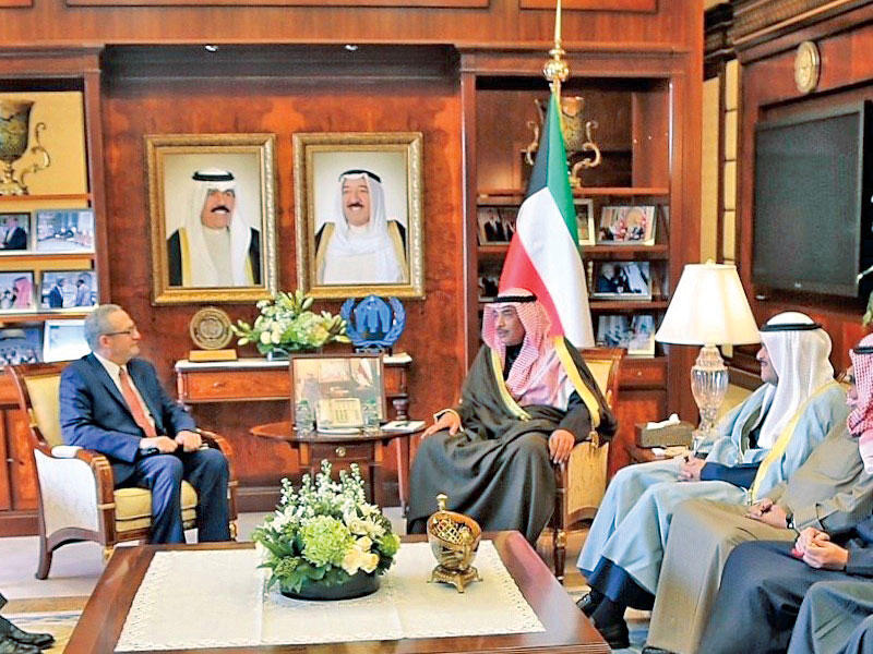 الخالد خلال لقائه سفير الولايات المتحدة أمس