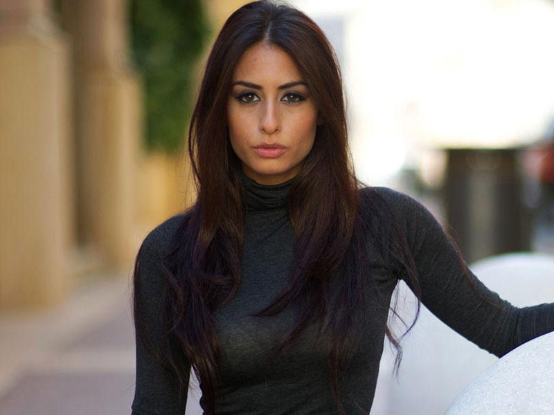 الفنانة اللبنانية هبة طوجي