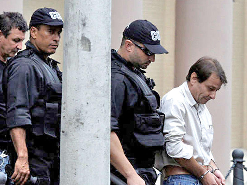 الإرهابي الإيطالي اليساري سيزار باتيستي