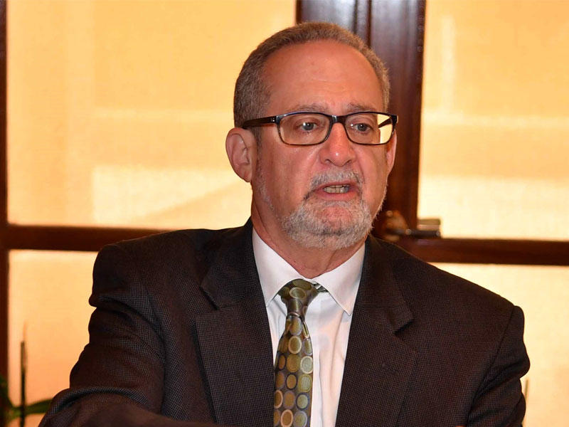 السفير الأميركي لدى الكويت لورانس سيلفرمان