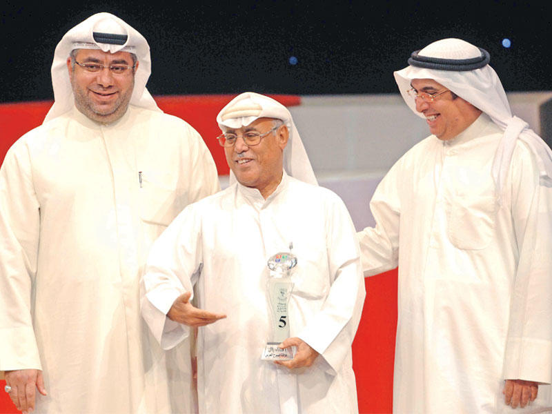 عبدالمجيد قاسم أثناء تكريمه في «أيام الشباب»