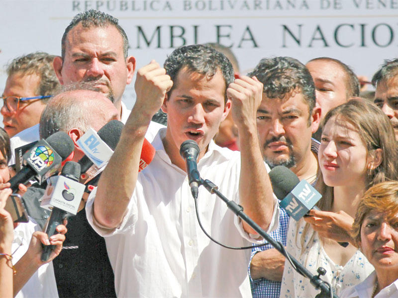  رئيس البرلمان الفنزويلي خوان غوايدو