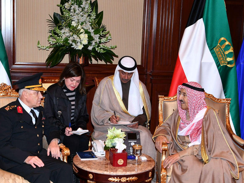 صاحب السمو أمير البلاد الشيخ صباح الأحمد و قائد قوات الدرك التركية (الجندرما)