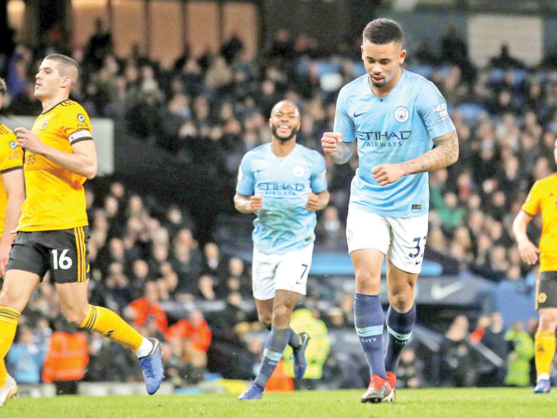 جيزوس نجم مانشستر سيتي يحتفل بالهدف الثاني