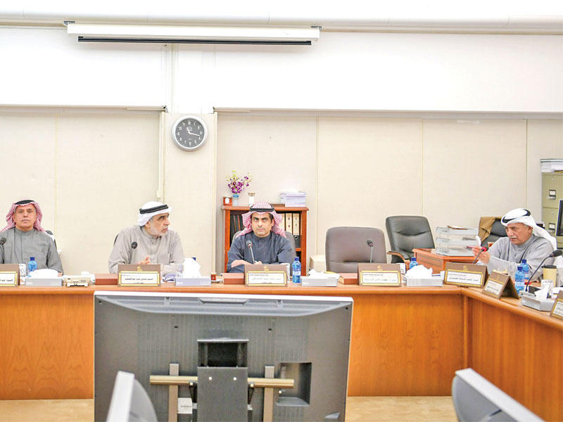 جانب من اجتماع «الميزانيات»n