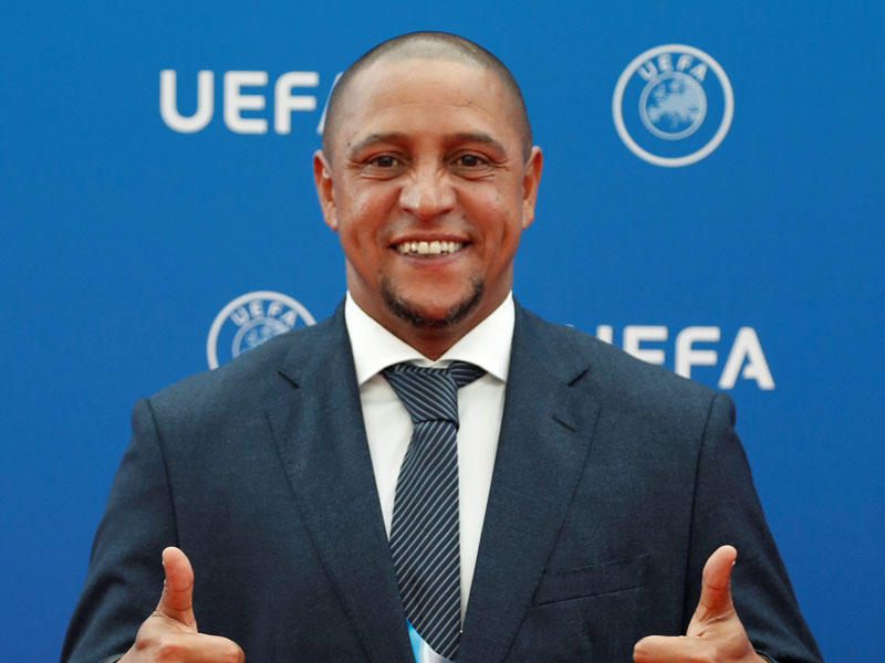  البرازيلي روبرتو كارلوس 