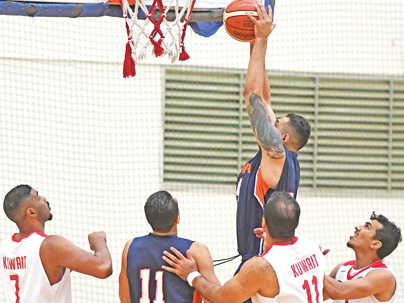  نجم الفريق الأول لكرة السلة بنادي كاظمة حسين الموسوي