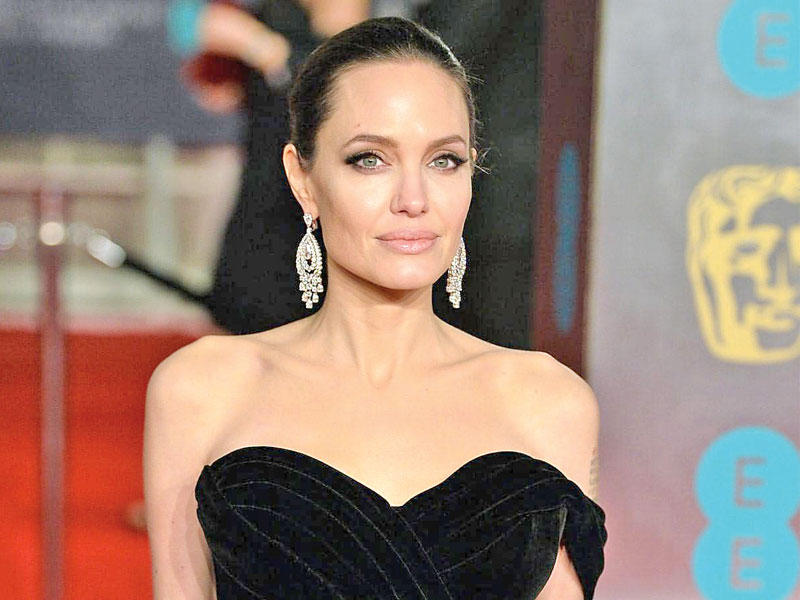 أنجلينا جولي