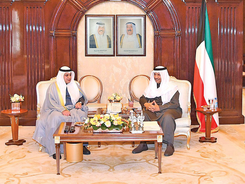 المبارك مستقبلاً سفير الكويت لدى نيجيريا أمس