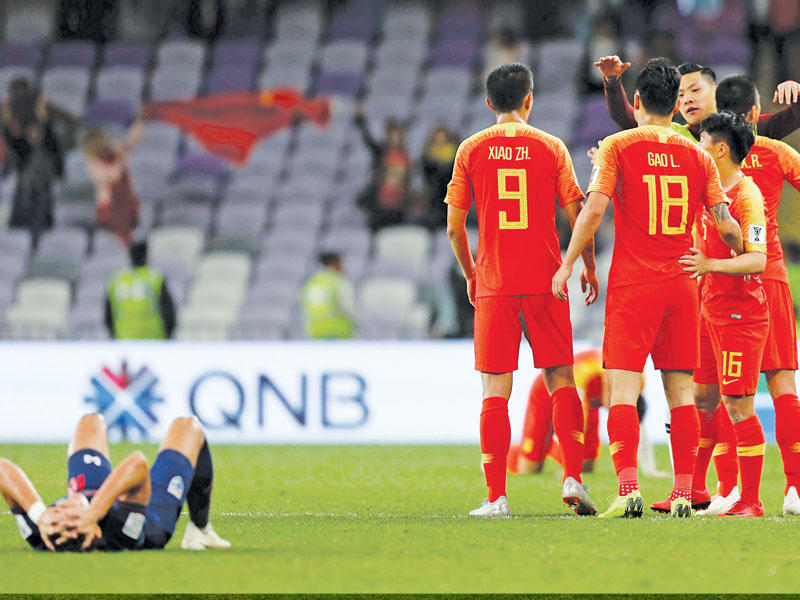 فرحة لاعبي المنتخب الصيني بعد الفوز على تايلند