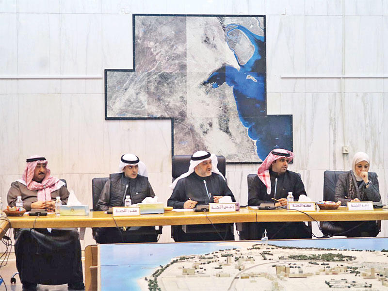 جانب من اجتماع لجنة ذوي الإعاقة