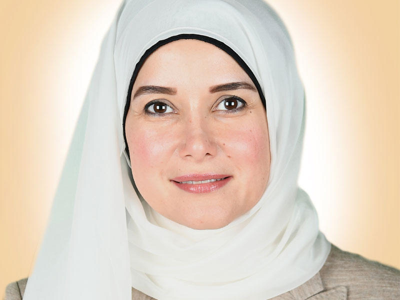 وزيرة الأشغال العامة وزيرة الإسكان د. جنان بوشهري