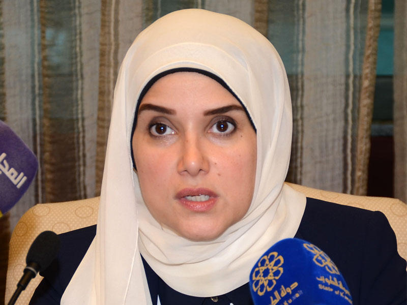 وزيرة الأشغال العامة وزيرة الدولة لشؤون الإسكان جنان بوشهري