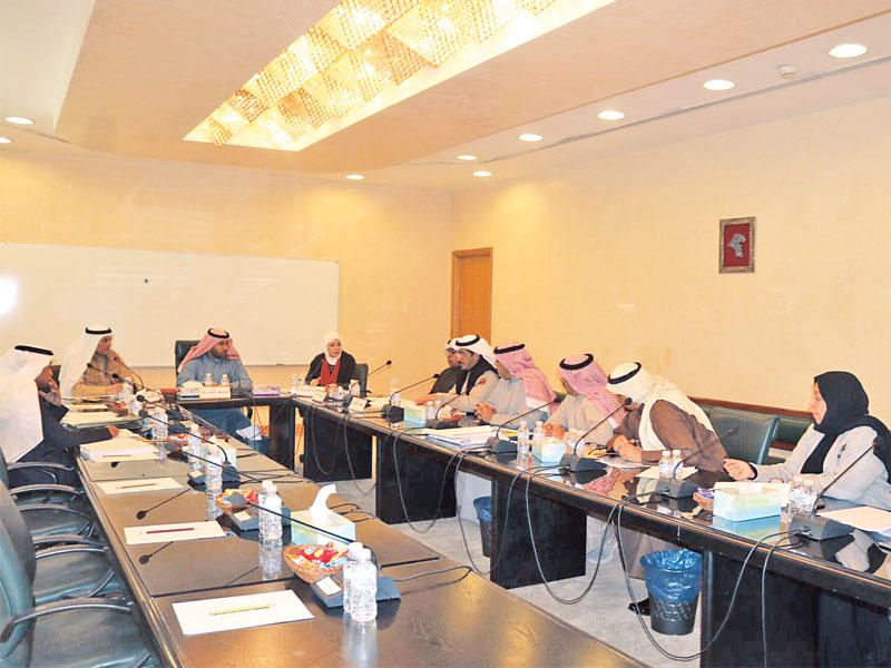 جانب من اجتماع لجنة الفروانية بالبلدي