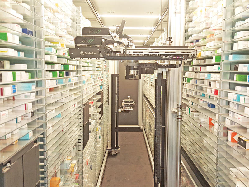 أدوية متنوعة في الصيدليات