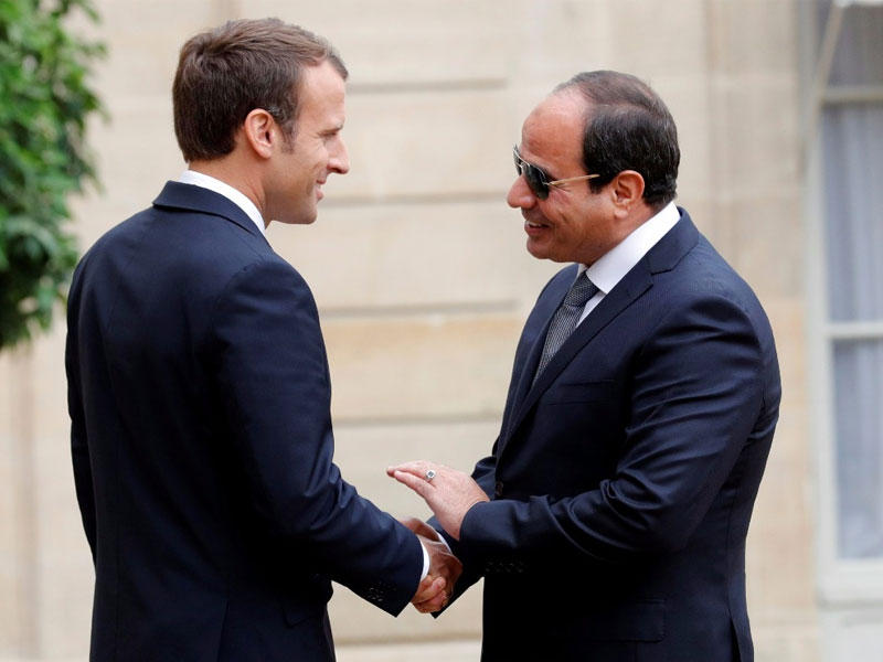  الرئيس الفرنسي إيمانويل ماكرون مع الرئيس عبدالفتاح السيسي