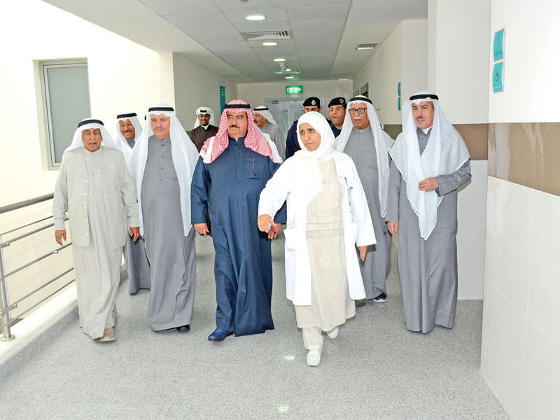 الصالح تقدم شرحاً عن مركز الدخان