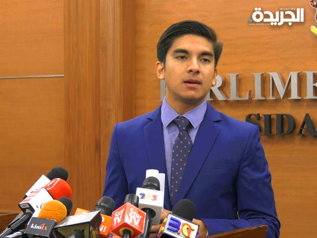 وزير الرياضة والشباب الماليزي صادق عبدالرحمن