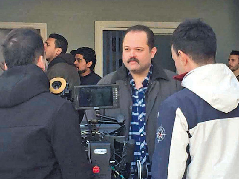 خلال تصوير مسلسل «قيد عائلي»